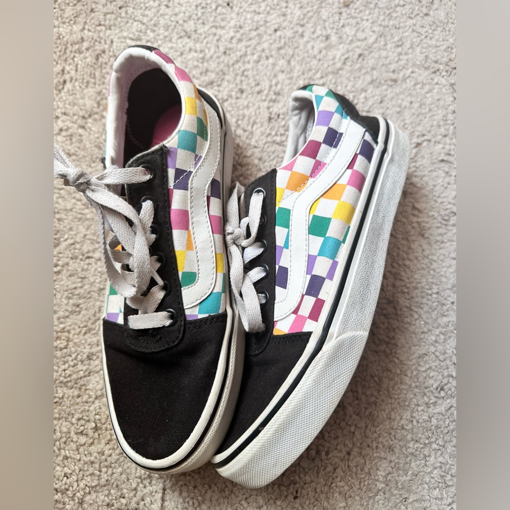 Vans Old Sko Low-Top Rainbow Checkered shoes - Picture 2 of 6
